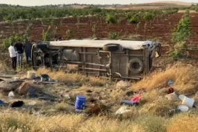 Türkiyədə mikroavtobus aşdı - Çox sayda yaralı var&nbsp;
