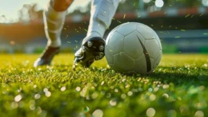 Oyun zamanı futbolçunu ildırım vuraraq öldürdü