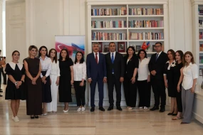 Gəncə Heydər Əliyev Mərkəzində “Türkiyə ədəbiyyatı” bölməsi açıldı - FOTO
