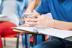 Bugünkü imtahanda 12 nəfərdə telefon aşkarlandı&nbsp;