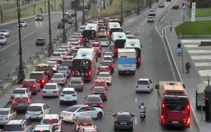 Bakının bəzi küçələrində sıxlıq var