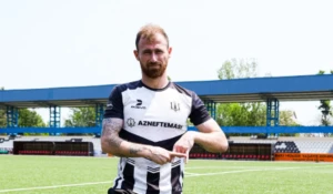 \"Karvan-Yevlax\" sabiq futbolçusunu heyətinə qatdı