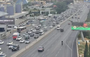 Paytaxtın bəzi küçələrində sıxlıq var