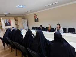 Ombudsmanın nümayəndələri Suriyadan gətirilmiş repatriantlarla görüşdü - FOTO