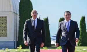 Prezidentlər mətbuata bəyanatlarla çıxış edir