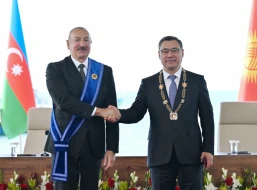 Azərbaycan və Qırğızıstan prezidentləri təltif olundu - FOTOLAR