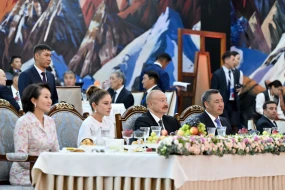 Prezidentlə xanımının şərəfinə dövlət ziyafəti verildi