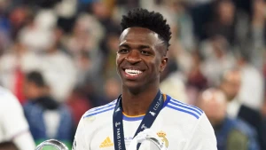 \"Real Madrid\" Vinisius Juniorla yeni müqavilə danışıqlarını davam etdirir