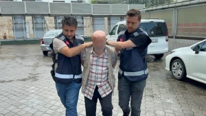 85 yaşlı kişi məscidin həyətində azyaşlılara cinsi zorakılıq etdi&nbsp;