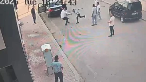 Türkiyədə deputat bıçaqlandı
