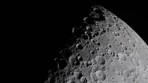 \"NASA yeni kraterin görüntülərini yayımladı\" - Ayda raket izi