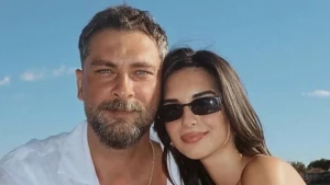 Məşhur cütlük sevgilərini Afrikada yenilədi - FOTO