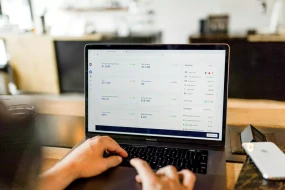 Banklar məlumatlarımızı niyə toplayır? – Hər kəsin bilməli olduğu məqamlar