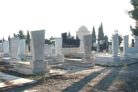 Salyanda qəbiristanlıqdan meyit tapıldı