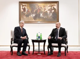 Prezidentin Tokayevlə görüşü keçirilir - FOTOLAR