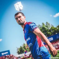 Mahir Emreli \"Rakuv\"da 6-cı qolunu vurdu