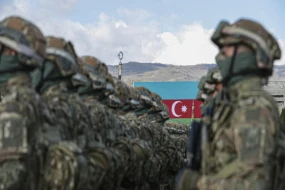 Hərbçilərin əməkhaqları bu qədər ARTIRILACAQ