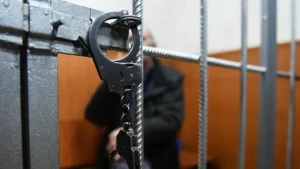 Təqaüdçüləri kömək etmək adı ilə talayan şəxs saxlanıldı - FOTO 