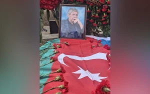 Əvəz Zeynallı dəfn olundu - FOTOLAR