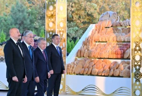 Prezident MDB Ölkələrinin Milli Kulinariya Festivalı ilə tanış oldu - FOTOLAR