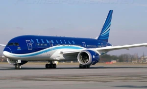 AZAL-ın Moskvaya uçan təyyarəsi Sankt-Peterburqa məcburi eniş etdi