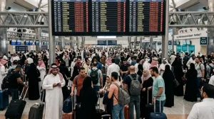 Ər-Riyad hava limanı fəaliyyətini dayandırdı