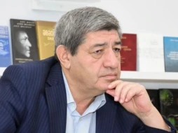 \"Məktəbdə vahid forma sağlam mühitin təməlidir\" - Nizami Cəfərov