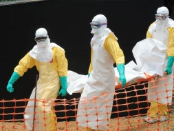 Ebola təhlükəsi dəhşət saçır - 8728 yoluxma, 4205 ölüm