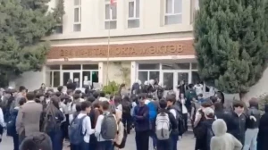 \"Hicab məsələsi üzərindən Azərbaycana qarşı kampaniya aparılır\" - Deputat 