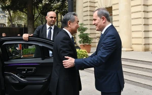 Ceyhun Bayramov çinli həmkarı ilə müzakirə apardı - FOTOLAR