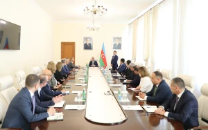 Anar Bayramovu kollektivə Teymur Musayev təqdim etdi - FOTOLAR