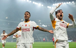 “Qalatasaray” Fransadan qalib qayıdır