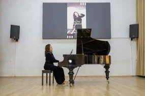 ADU-da macar ifaçı Dalma Felszeginin təqdimatında konsert keçirildi - FOTOLAR