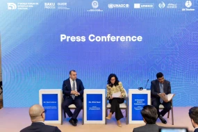 VII Ümumdünya Mədəniyyətlərarası Dialoq Forumu ilə bağlı mətbuat konfransı keçirildi - FOTOLAR